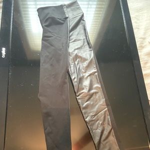 Two toned leggings